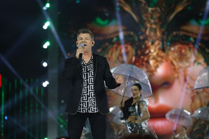 Koncert Roztańczony PGE Narodowy 2025. Na scenie gwiazdy: popu, rapu i disco polo [ZDJĘCIA]