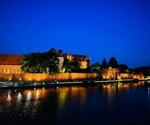 To historyczne miejsce na mapie Polski musisz zobaczyć. Wypad na weekend do Malborka to niesamowita podróż w czasie 