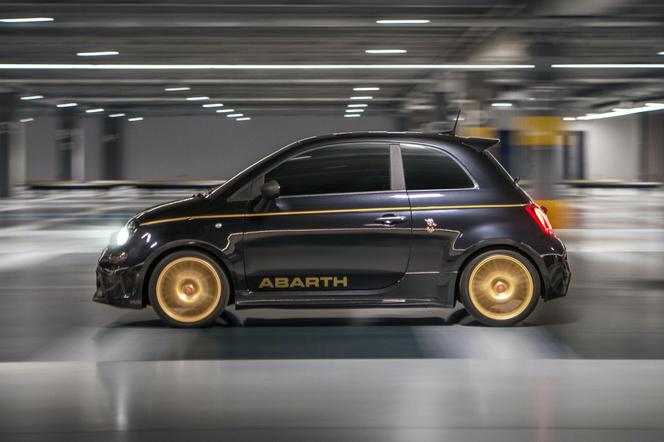 Abarth 595 Monster Energy Yamaha i Scorpioneoro