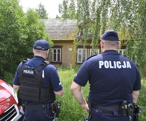 Policja na Osiedlu Przyjaźń w Warszawie 