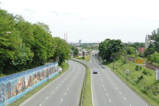 2. Aleja Powstańców Śląskich w Krakowie -  73,5 tys.