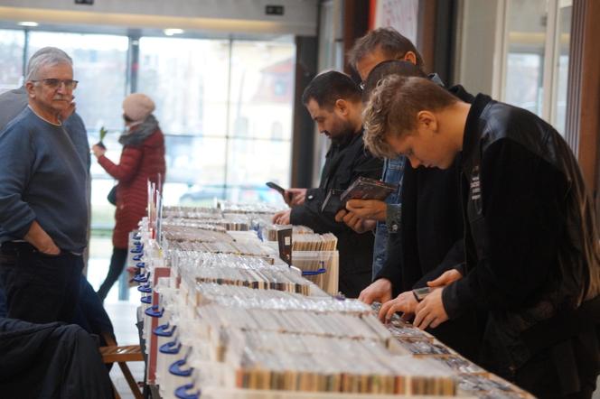 Giełda Płyt Winylowych w CH Rondo! Tu każdy znalazł coś dla siebie [ZDJĘCIA]