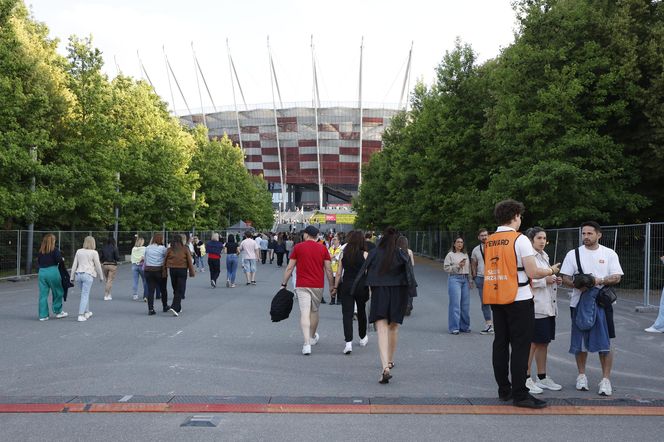 Koncert Justina Timberlake'a w Warszawie - fani pod PGE Narodowym