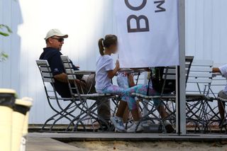 Weekendowy kamuflaż ministra