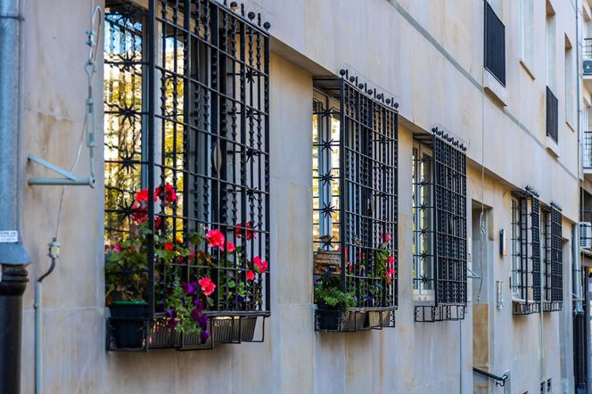 Kamienica na ul. Konopnickiej 5 w Warszawie