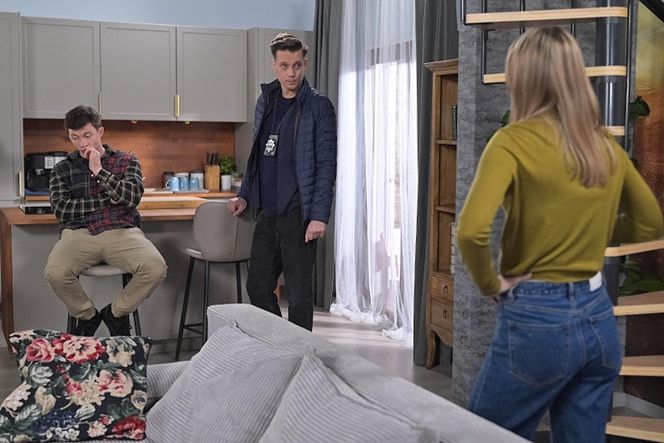 Pierwsza miłość, odcinek 4029: Alan zacznie współpracować z policją. Z Piotrkiem i Kaliną przygotują zasadzkę na bandytów - ZDJĘCIA