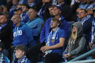 Smutne pożegnanie Ruchu Chorzów. Kibice dojechali na mecz z Pogonią, ale piłkarze już nie ZDJĘCIA