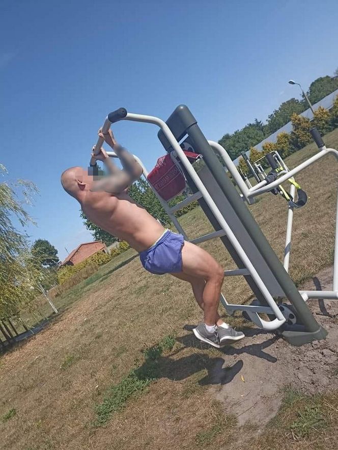Dawid przeżył horror. Bandyci porwali go z ulicy, wywieźli z miasta, rozebrali do naga i połamali ręce
