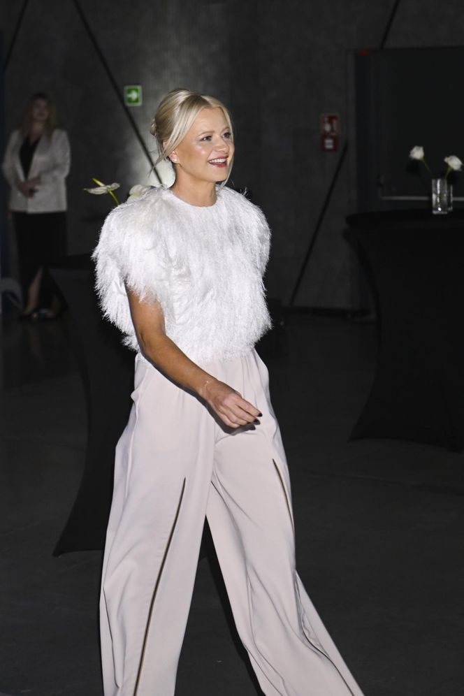 Dramat Kożuchowskiej! Szpilki zamieniła na but ortopedyczny. Co się stało?