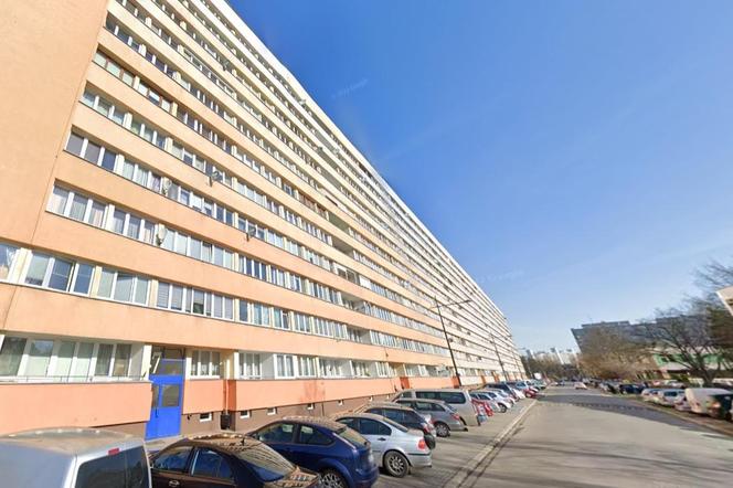Wrocławski gigant z wielkiej płyty. Ten blok ma aż 235 metrów długości!