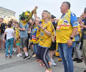 Barlinek Industria Kielce w finale Ligi Mistrzów! Feta w strefie kibiców po zwycięstwie nad Paris Saint-Germain