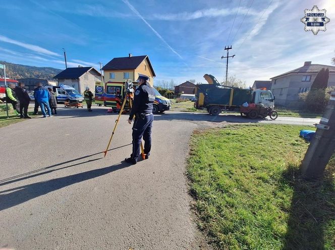 Wypadek w Jeleśni. Dwie ofiary trafiły do szpitala