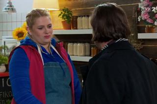 Barwy szczęścia odc. 1878. Borys (Jakub Wieczorek), Aldona (Elżbieta Romanowska)