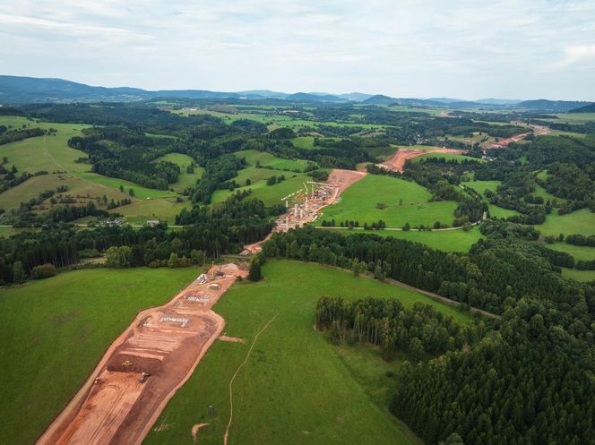 Autostrada D11 w Czechach - zdjęcia z budowy - sierpień 2025