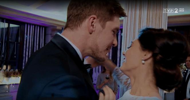 M jak miłość, odc. 1505. Iza (Adriana Kalska), Marcin (Mikołaj Roznerski)
