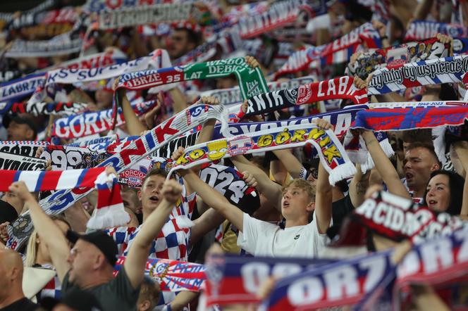 Górnik Zabrze zmierzył się z Rakowem Częstochowa. Kibice na trybunach dopisali