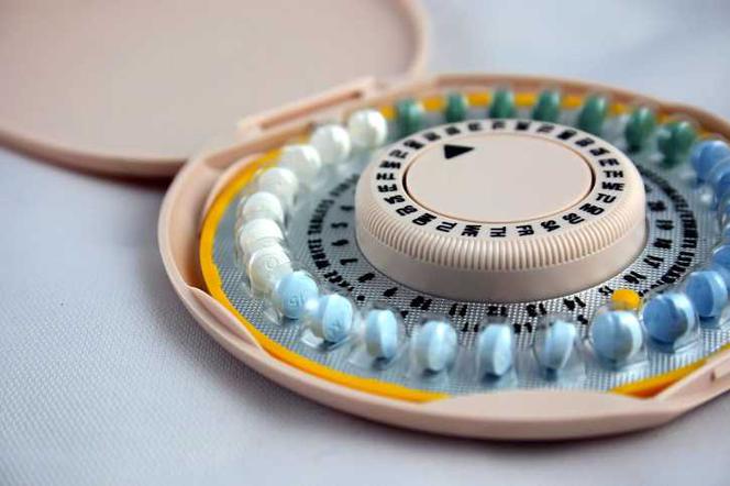 Niskodawkowe tabletki antykoncepcyjne polecane dla młodych kobiet