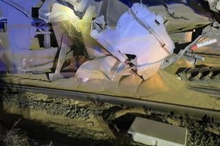 Zderzenie pociągów na Śląsku! Oba składy się wykoleiły. Nocny wypadek w Kuźni Raciborskiej