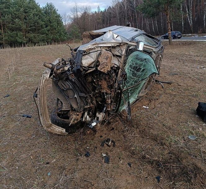  Kolejny nastolatek rozbił BMW. 