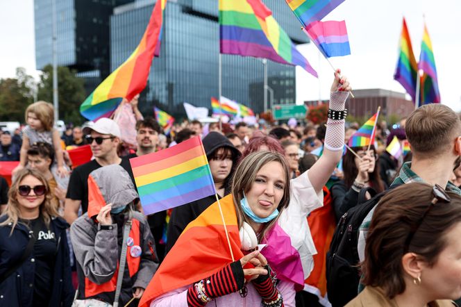 Marsz Równości w Katowicach 2025. Setki ludzi przeszło ulicami miasta. Były protesty