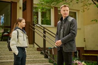 Na Wspólnej, odc. 3680: Igor (Jakub Wesołowski), Julka (Maja Oświecińska)