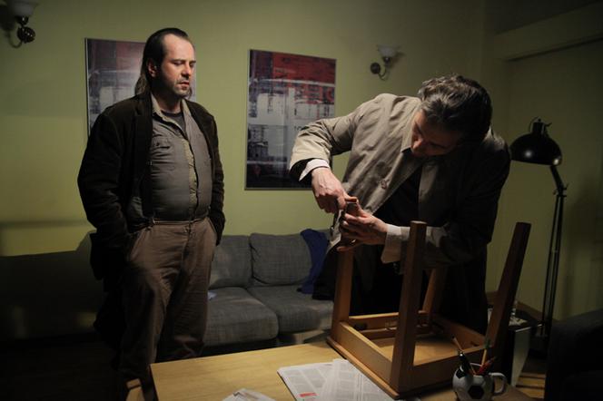 Na krawędzi 2 sezon odc. 4. Andrzej Czyż (Przemysław Sadowski), Potocki (Jakub Wieczorek)