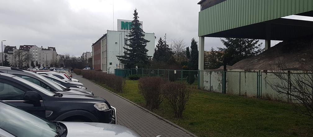 Ciepła zima w Toruniu. MPO stoi w bazie!