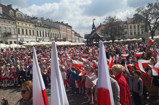 Przedszkolaki w Rzeszowie świętowały Dzień Flagi Państwowej