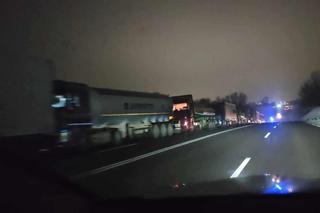 Kolejka torów czekających na odprawę sięga Głuchowa