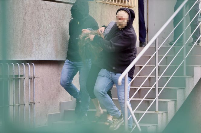 Syn zabił rodziców?! Szukali go policjanci z trzech województw