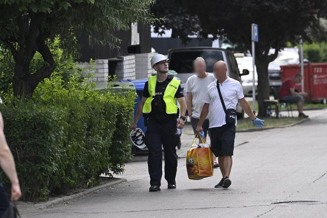 Mieszkańcy Ząbek wracają do swoich mieszkań po najpotrzebniejsze rzeczy