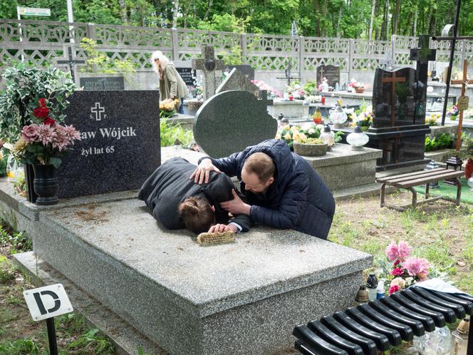 Na Wspólnej odc. 3319. Paweł Wójcik (Grzegorz Kwiecień), Emil Larson (Piotr Ligienza)