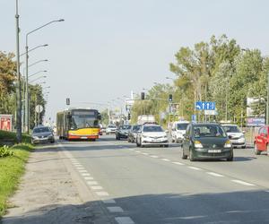 Buspas na Puławskiej krytykowany przez aktywistów. Ratusz nie widzi problemu 