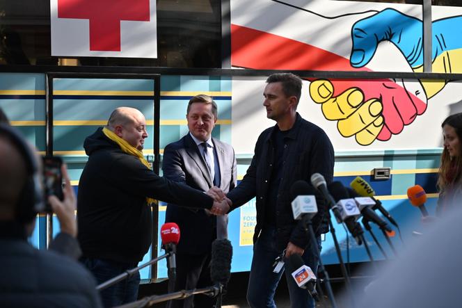 MPK Wrocław przekazało ukraińskim żołnierzom „medyczny” autokar