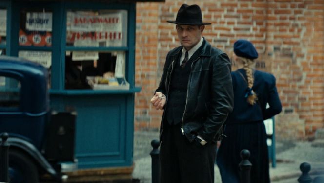 Zatoka szpiegów 2, odcinek 19. Johann (Karol Pocheć)