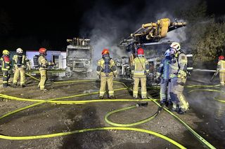 Nocny dramat pod Warszawą. Spłonęły dwie ciężarówki
