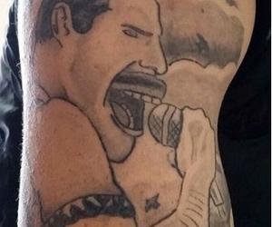 10 naprawdę tragicznych rockowych tatuaży. Będą musieli z tym żyć