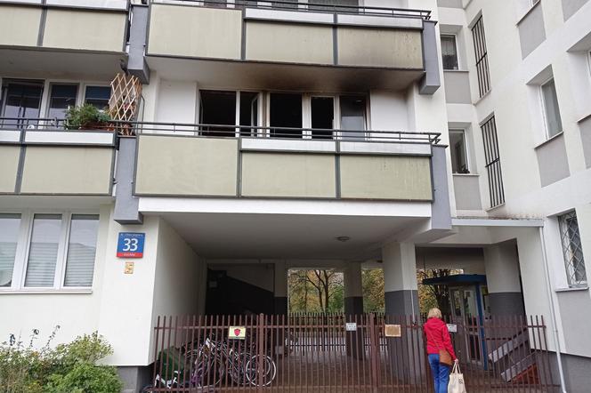 Pożar bloku w Warszawie, młoda kobieta spaliła się w kuchni
