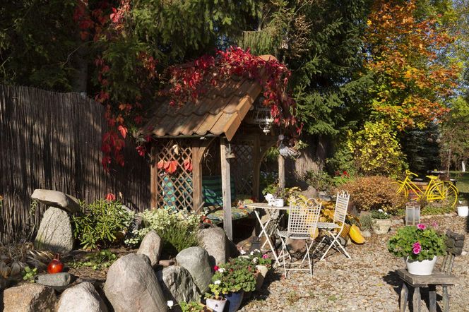 Jesienne dekoracje balkonu i tarasu