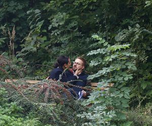 Jacek Ozdoba odpoczywa z żoną po ślubie