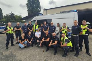 Grudziądz. Policjantka przez rok była w śpiączce, a teraz odwiedziła kolegów. Wzruszające spotkanie