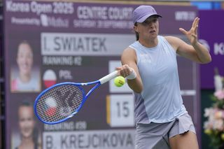 WTA Seul: O której godzinie półfinał Iga Świątek – Maya Joint? Sprawdź godzinę, by nie przegapić meczu