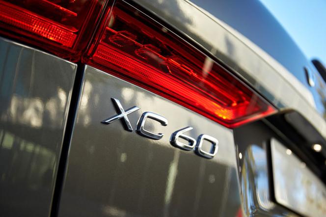 druga generacja Volvo XC60