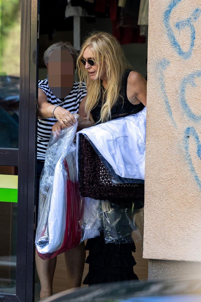 Monika Olejnik. W falbanach pogubiła pranie