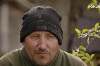 Rolnicy. Podlasie. Andrzej z Plutycz świętuje. Feta jak na otwarciu gminnej drogi. Przecięcie wstęgi, BMW i szampan