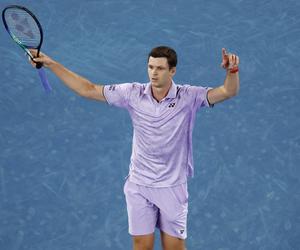 Hubert Hurkacz KIEDY gra Australian Open 4. runda Hurkacz - Korda O której gra Hurkacz Jest PLAN GIER, Polak jutro zagra nad ranem!