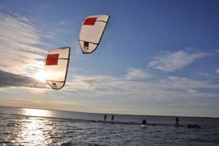 Orange Surf Team - wakacyjna jazda na bałtyckich falach