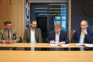 LPEC coraz bliżej Inteligentnej Sieci Ciepłowniczej. Podpisał kolejną ważną umowę