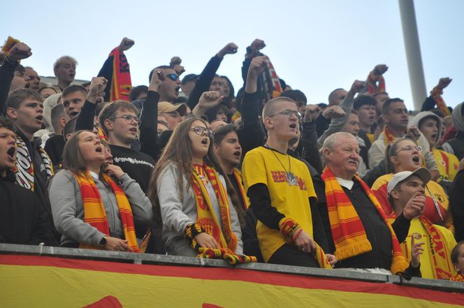 Korona Kielce - Lech Poznań. Zdjęcia kibiców na Exbud Arenie