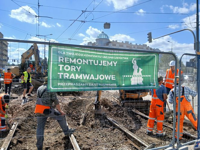 Tramwajowy remont pl. Zawiszy w Warszawie